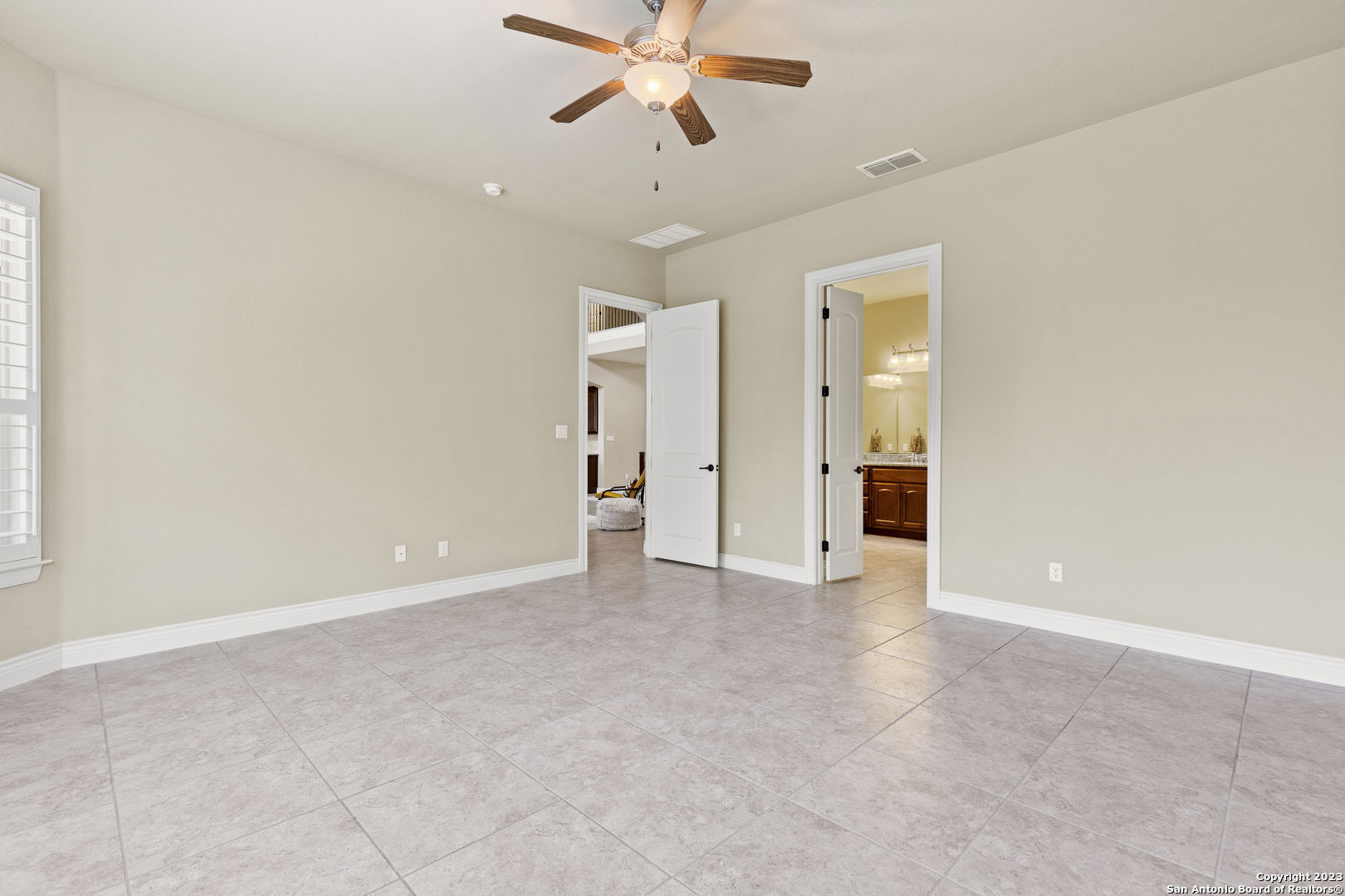 138 SCARLET CT