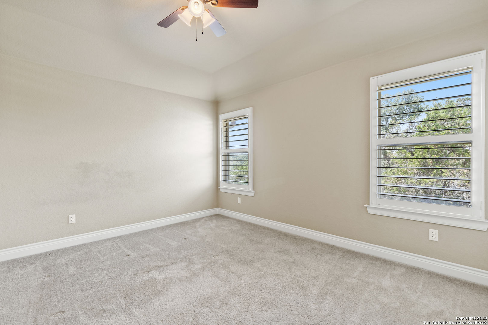 138 SCARLET CT