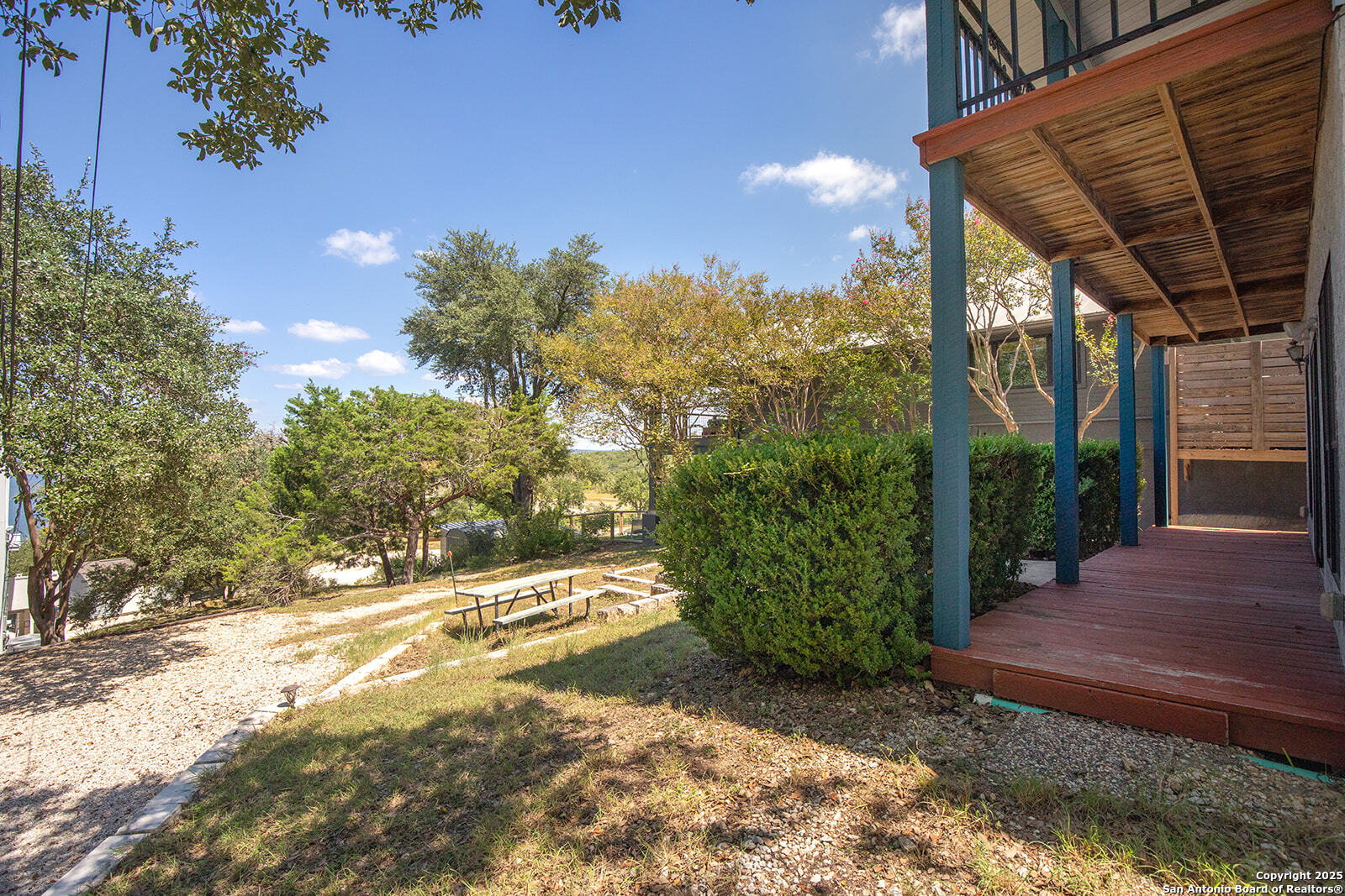 1021 Hillcrest Forest