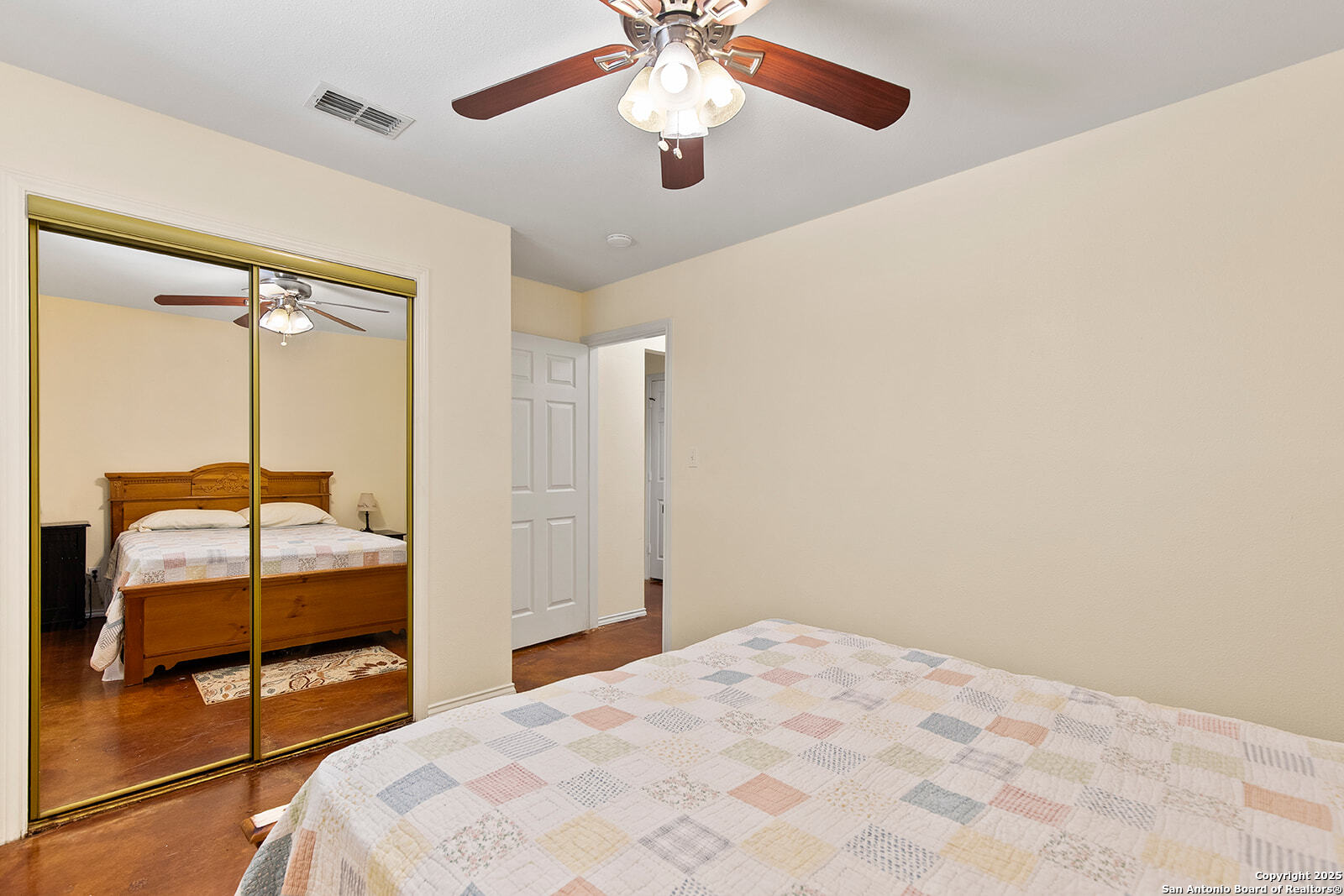 1021 Hillcrest Forest