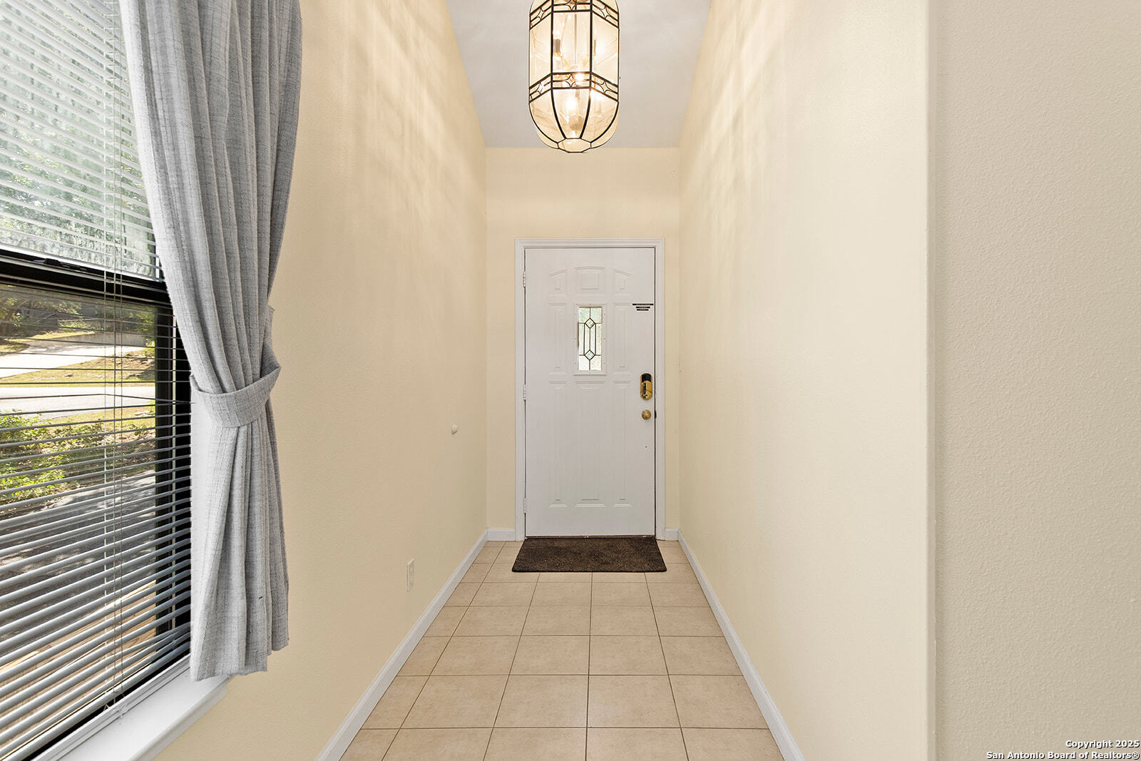 1021 Hillcrest Forest