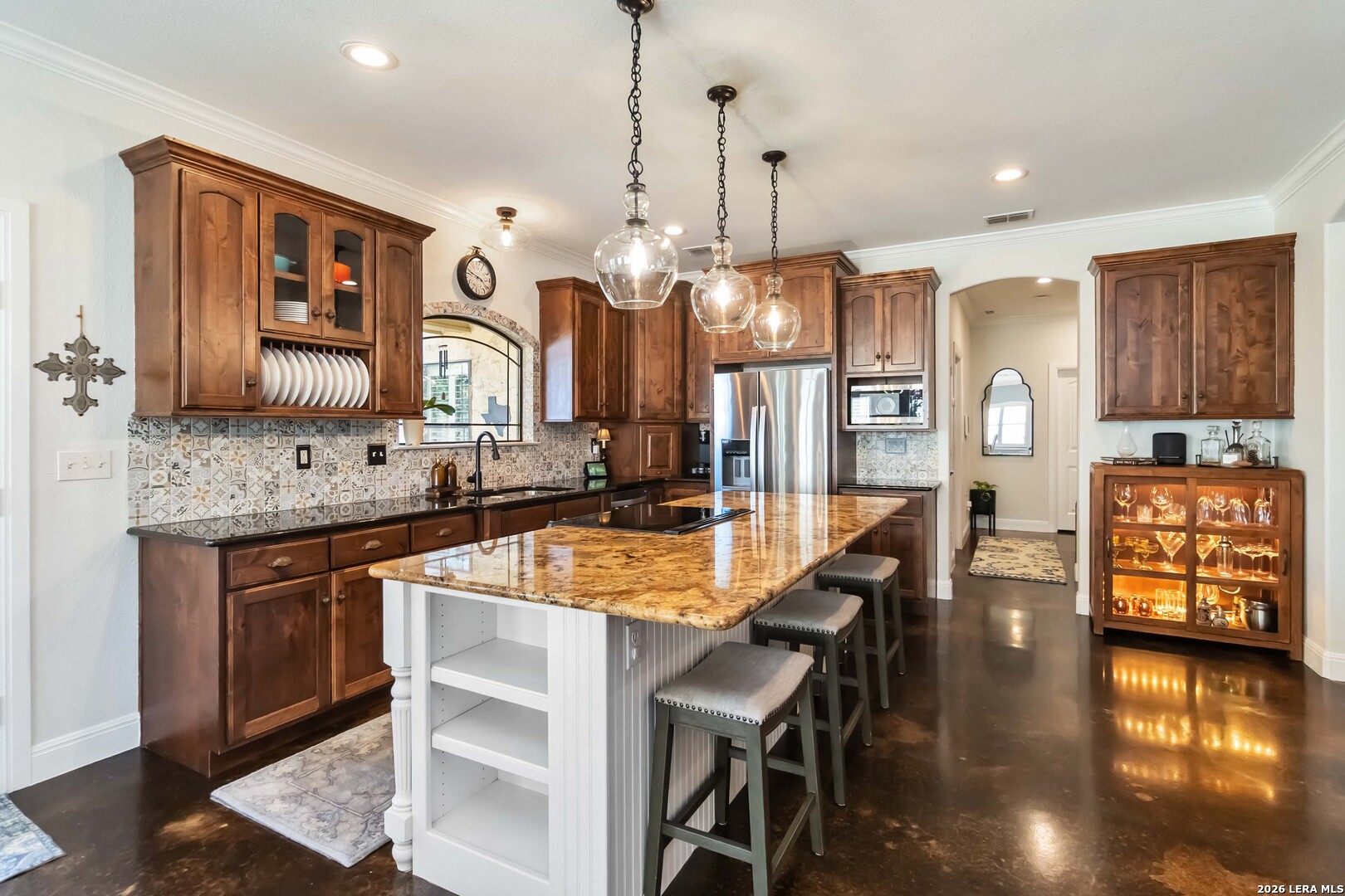 412 ELMWOOD DR