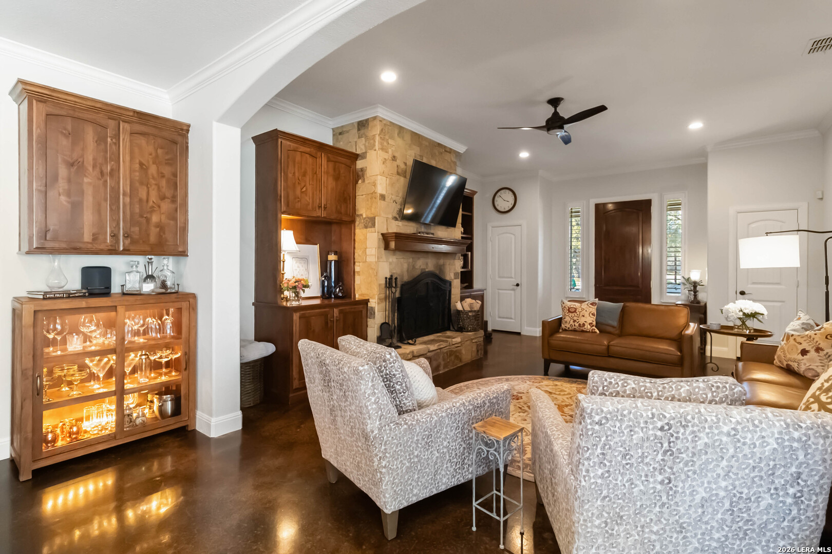 412 ELMWOOD DR