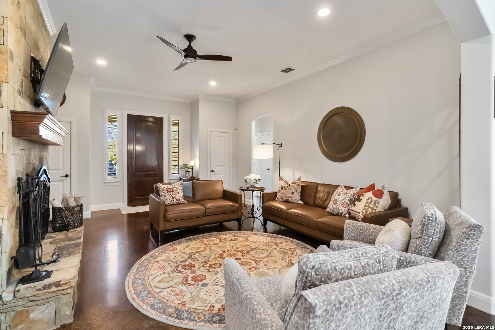 412 ELMWOOD DR