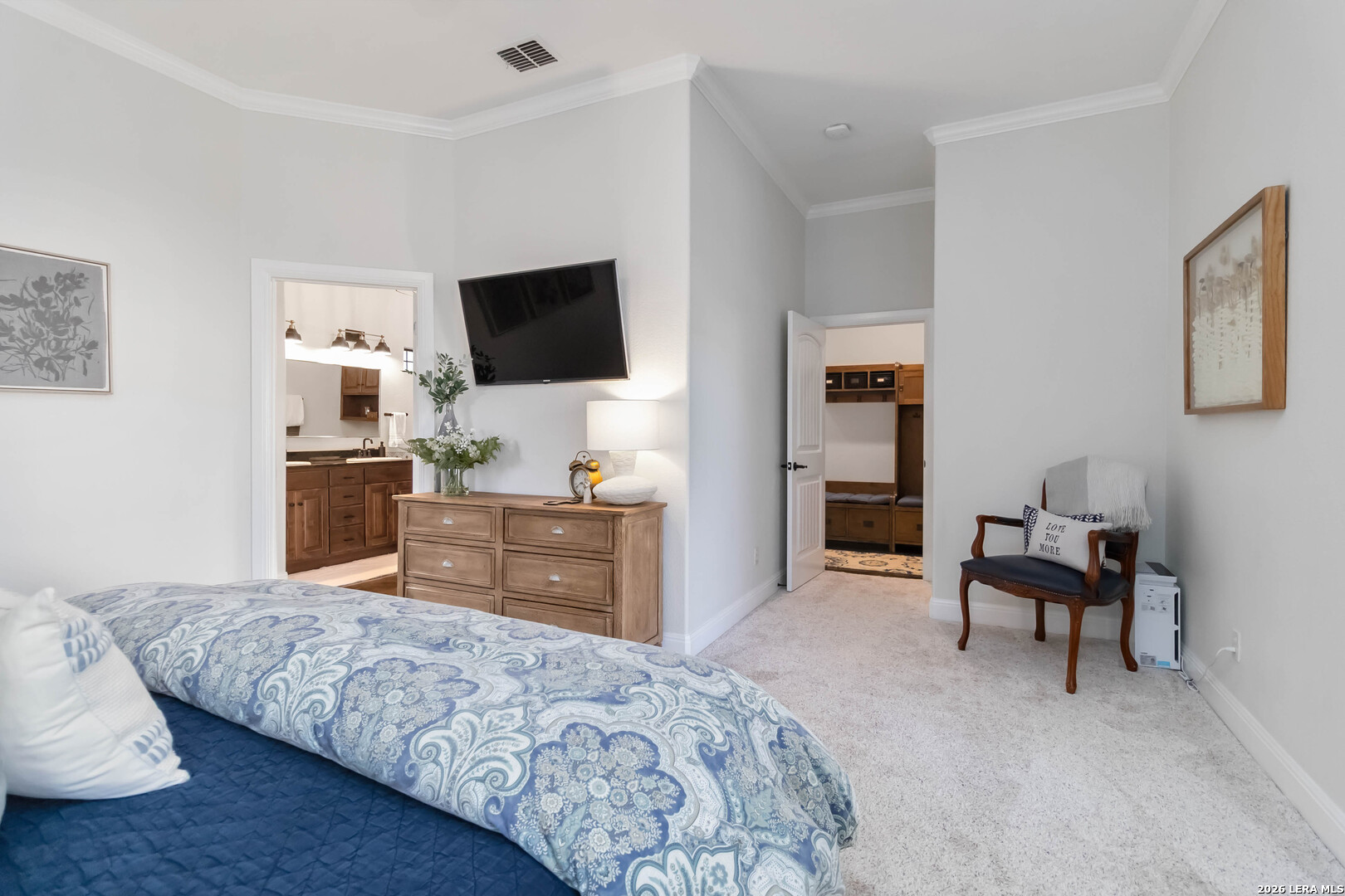 412 ELMWOOD DR