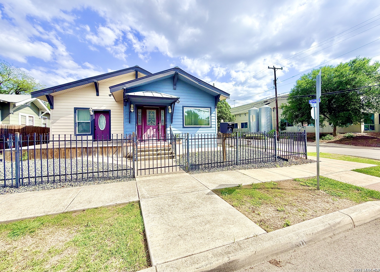 702 E EUCLID AVE