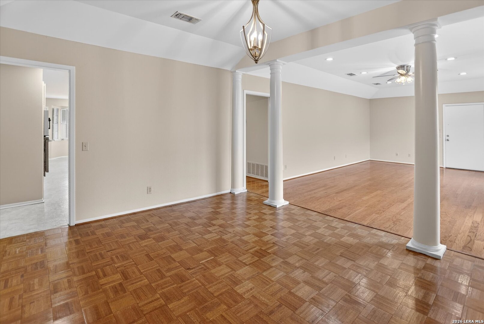 8033 N New Braunfels # 400 E