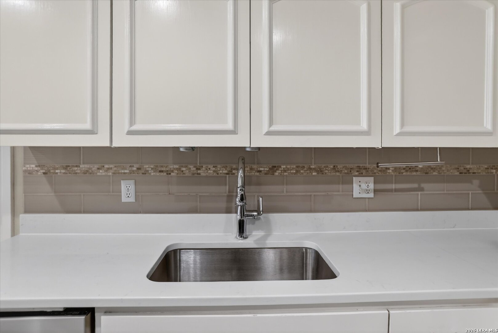 8033 N New Braunfels # 400 E