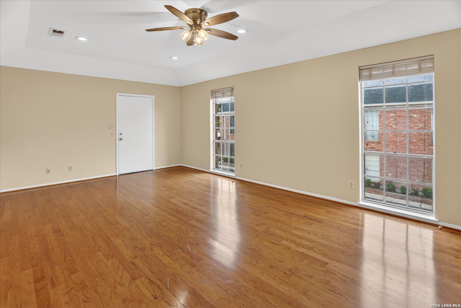 8033 N New Braunfels # 400 E