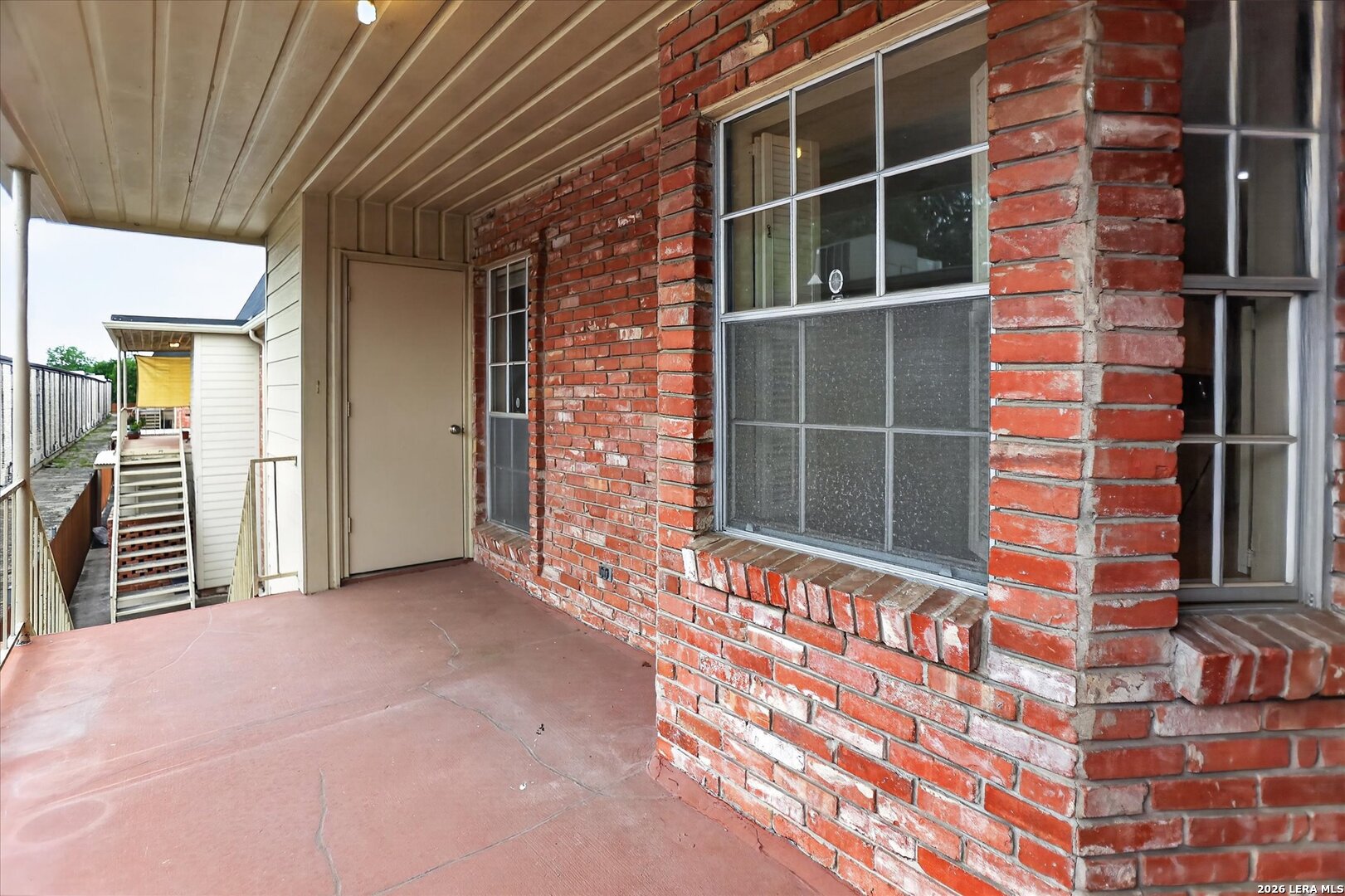 8033 N New Braunfels # 400 E