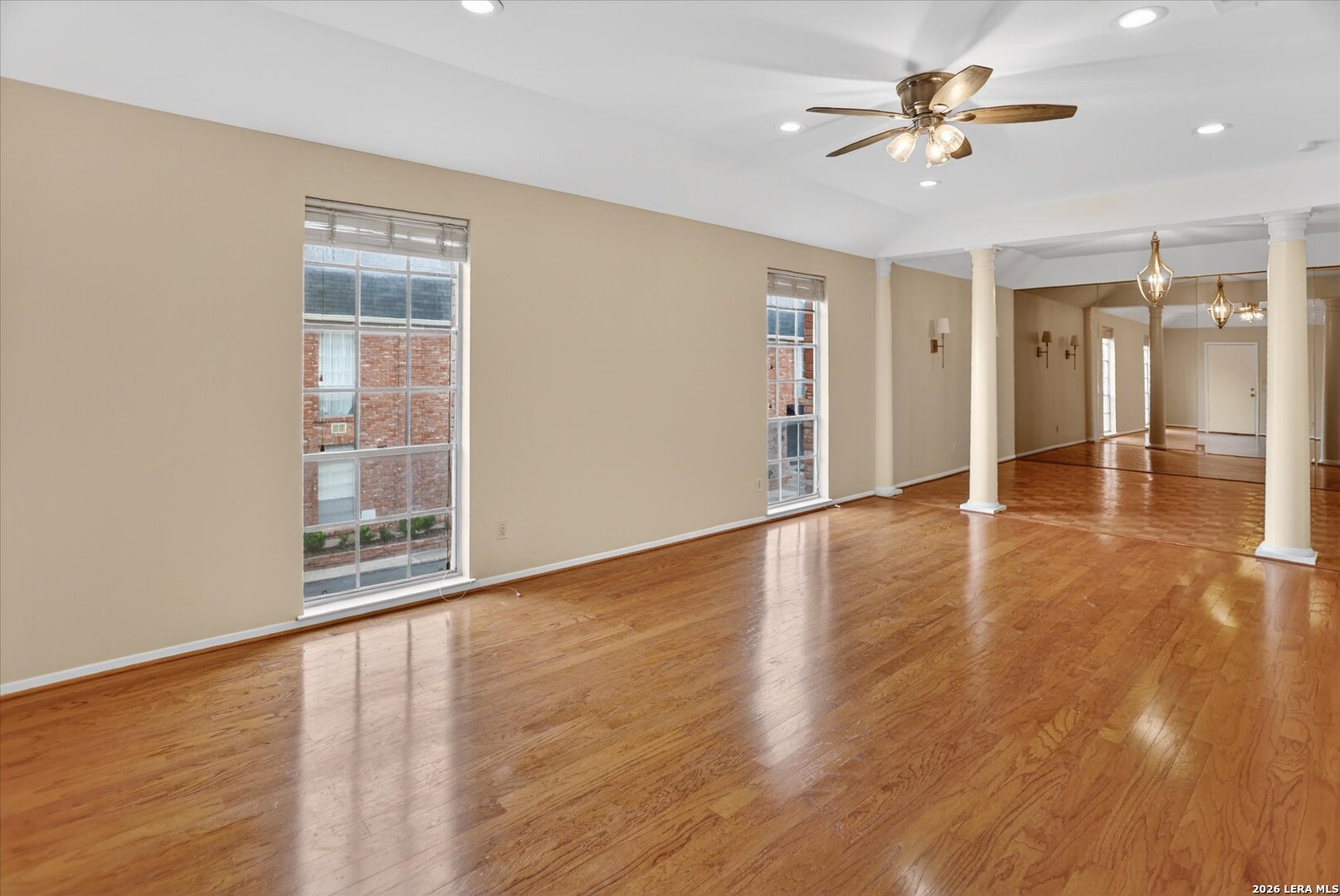 8033 N New Braunfels # 400 E