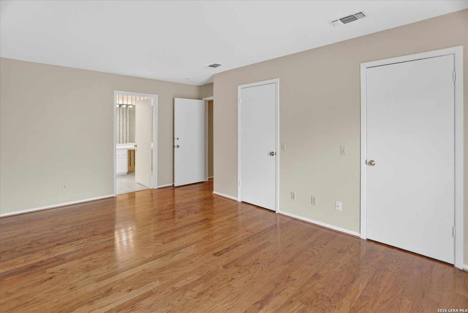 8033 N New Braunfels # 400 E