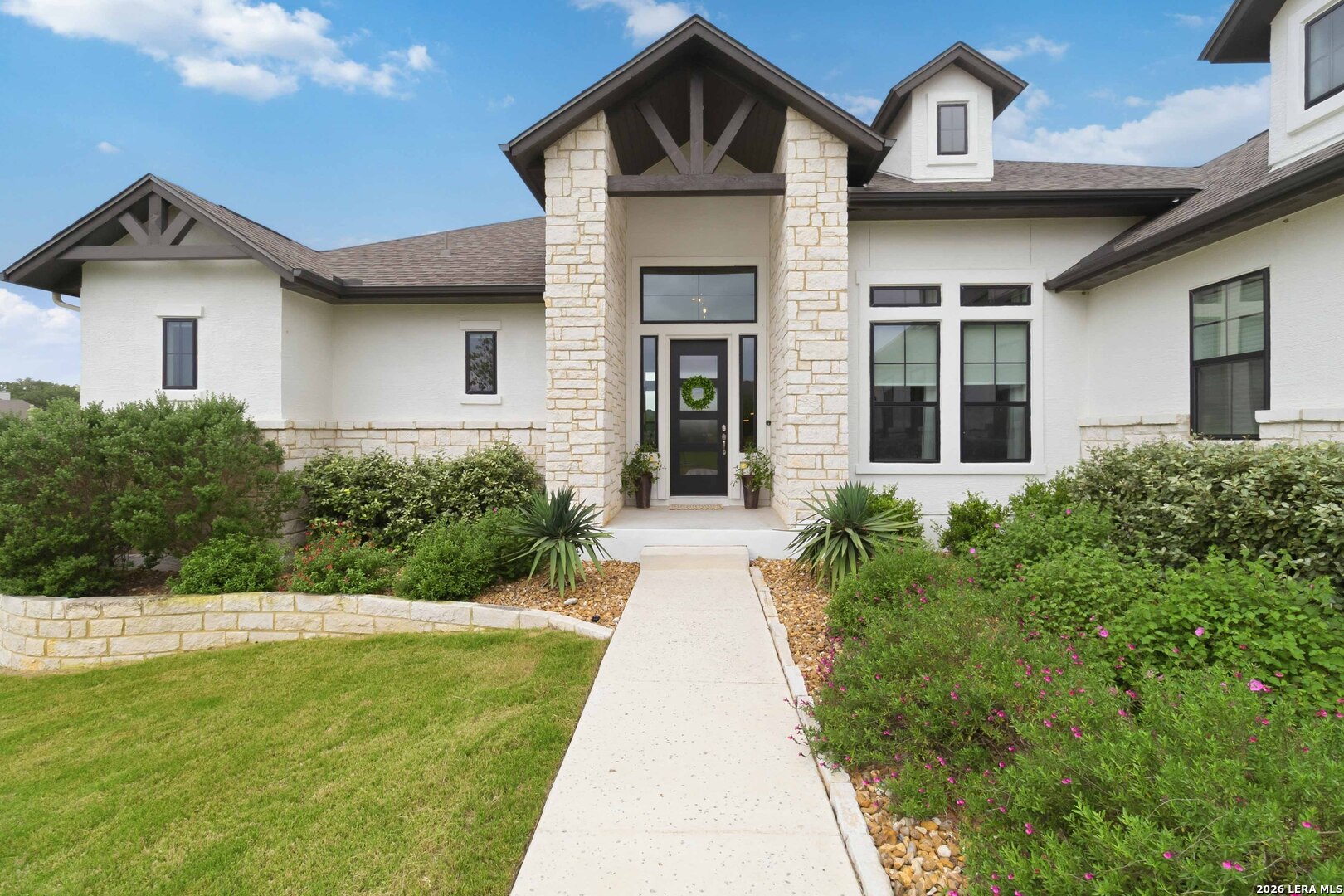 104 SPIKE RUSH LN