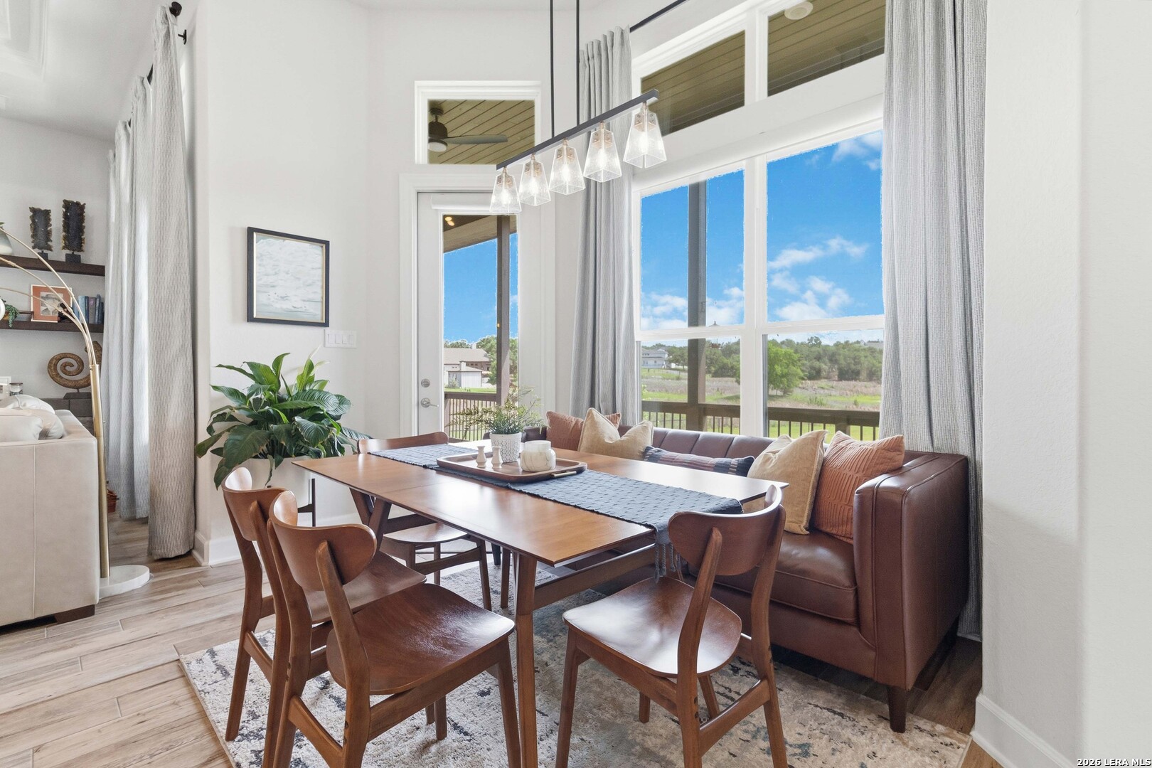 104 SPIKE RUSH LN