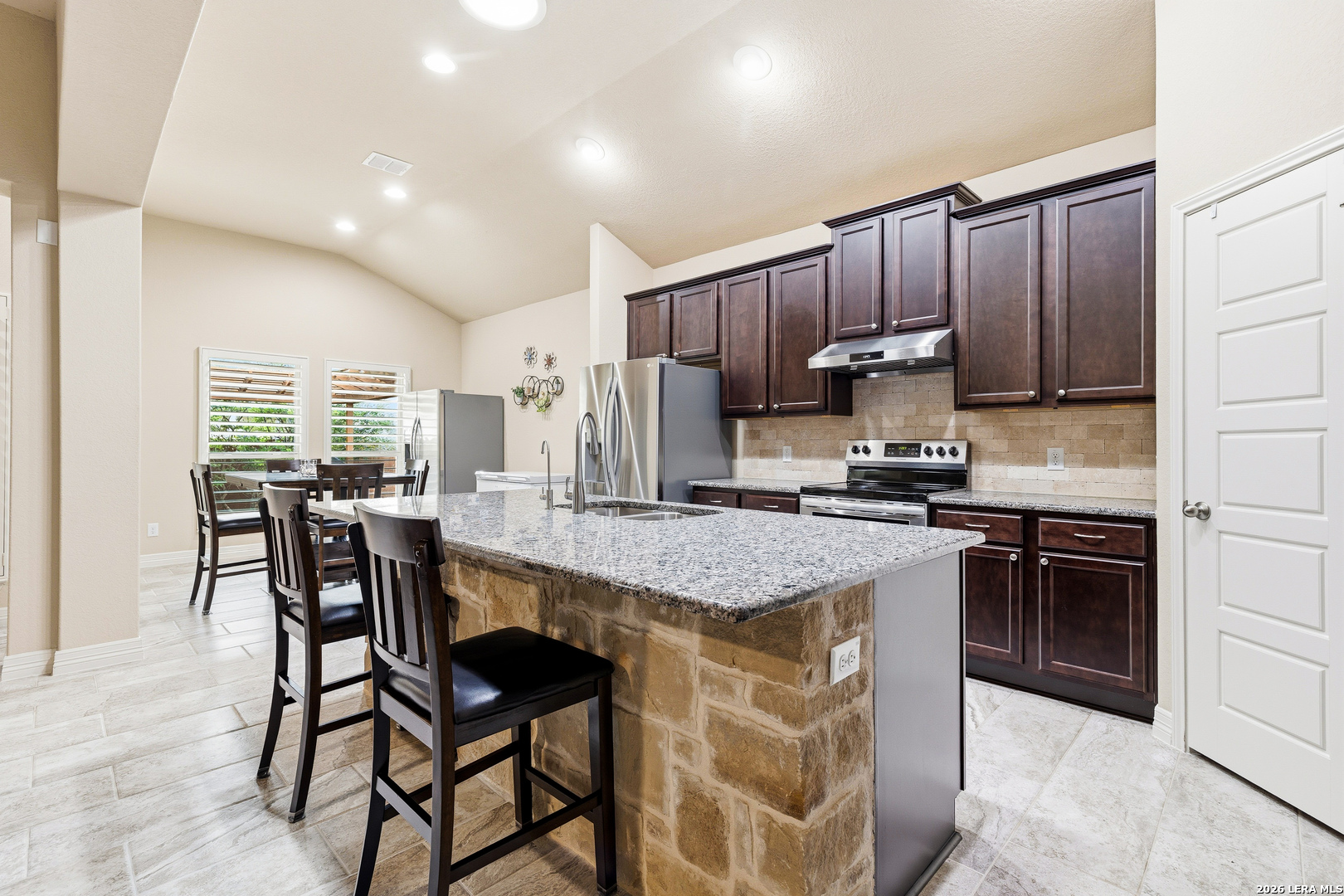 4547 MEADOW GRN