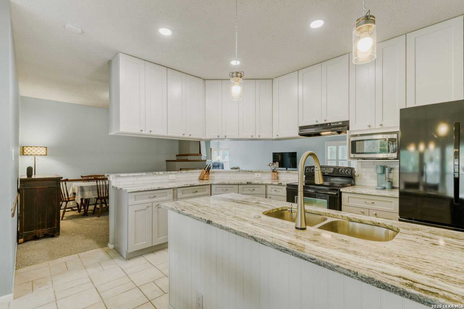 8201 Rimline Dr
