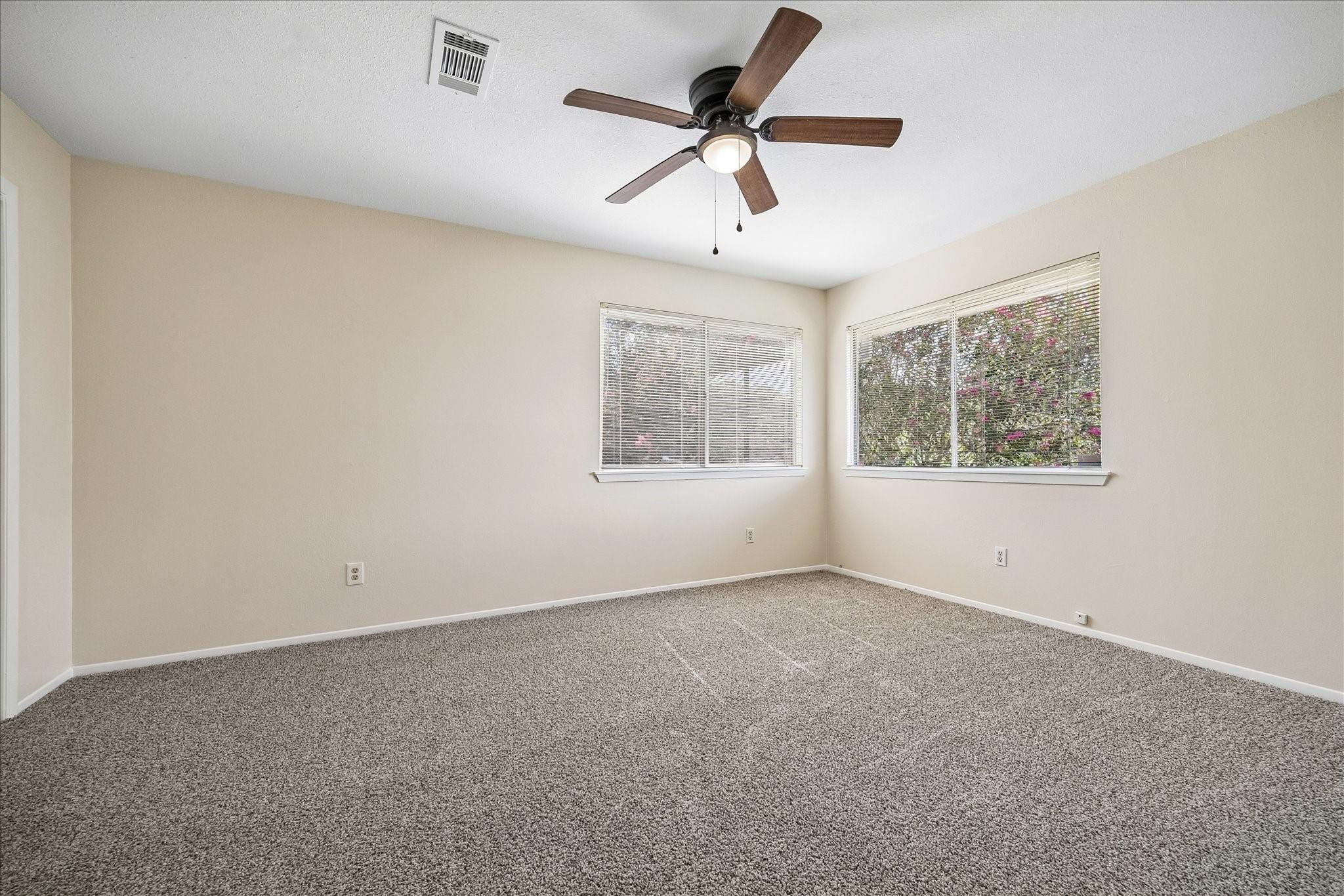 813 Lakeview Drive