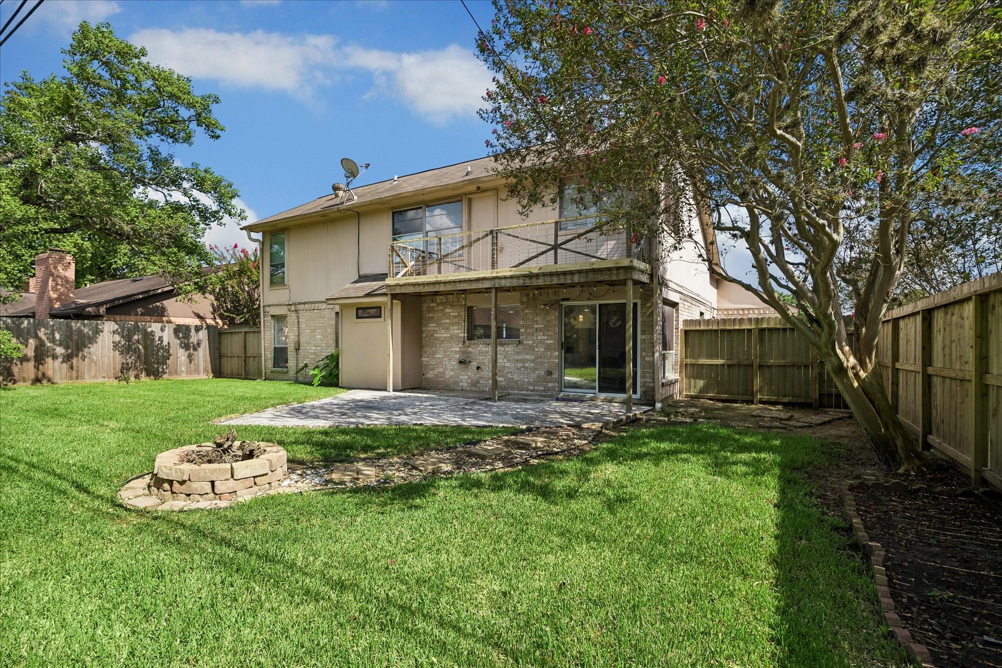 813 Lakeview Drive