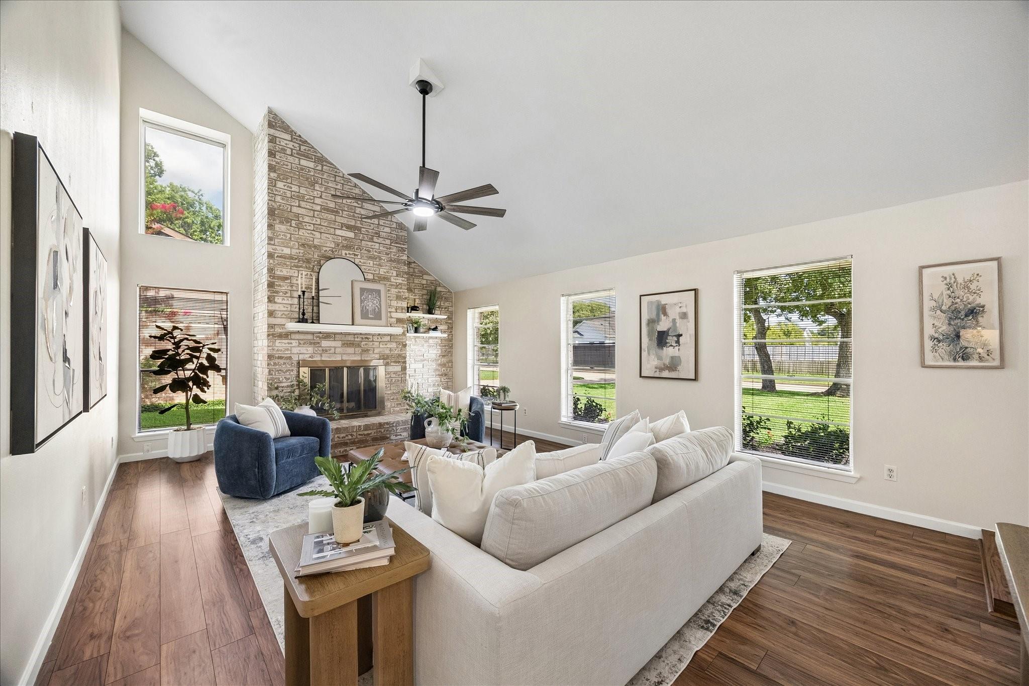 813 Lakeview Drive