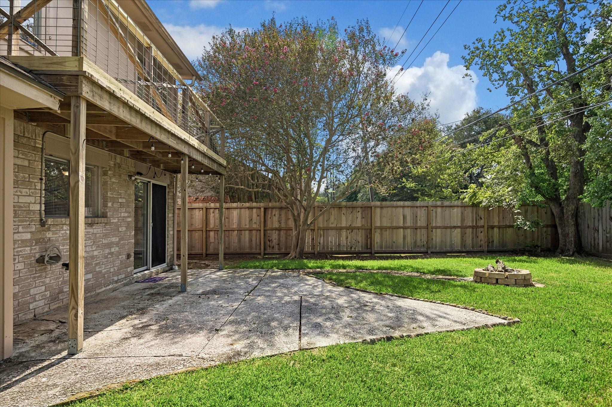 813 Lakeview Drive