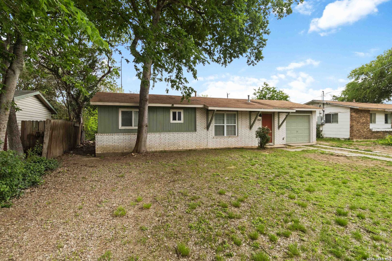 322 W AVIATION BLVD