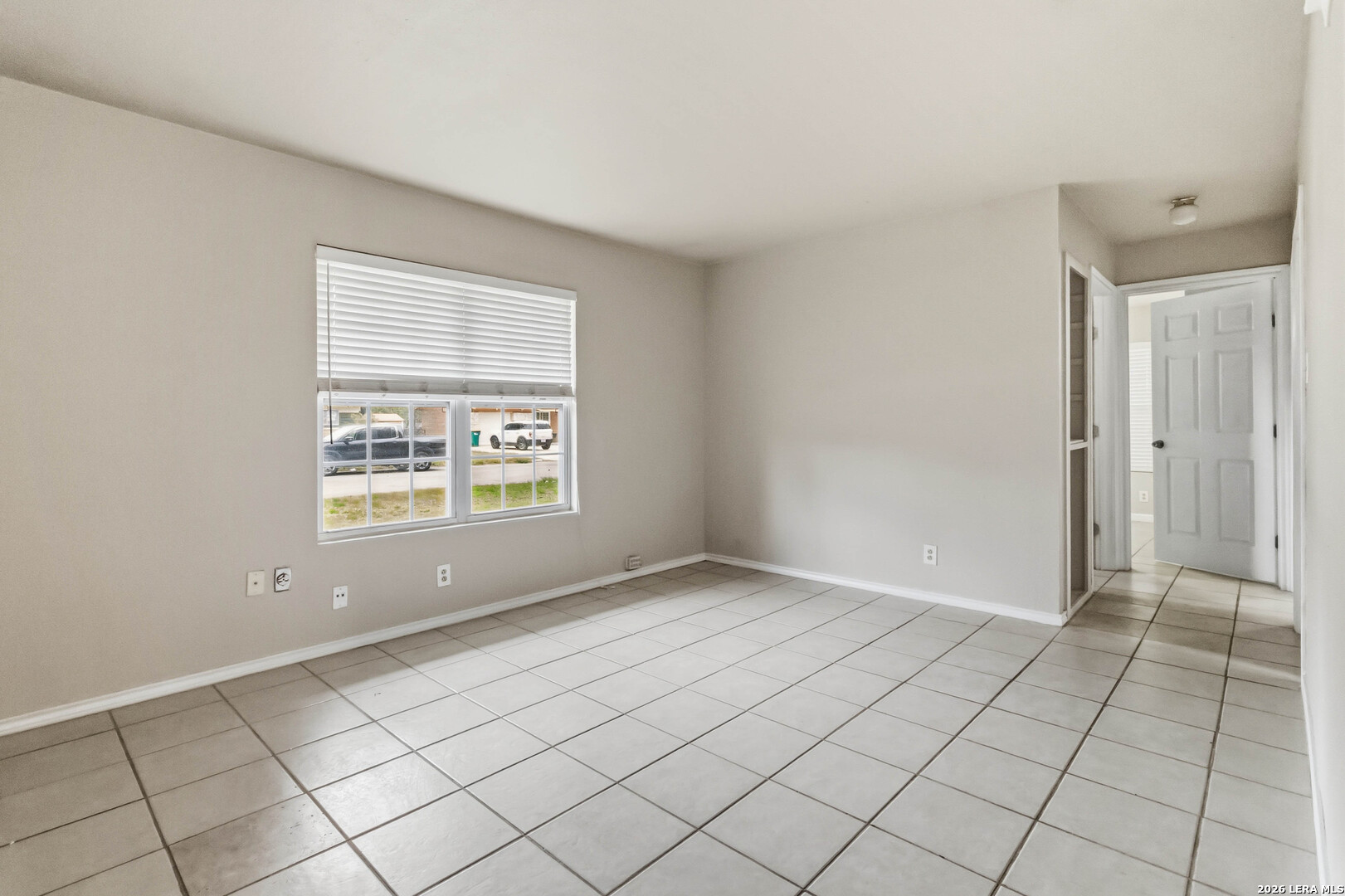 322 W AVIATION BLVD
