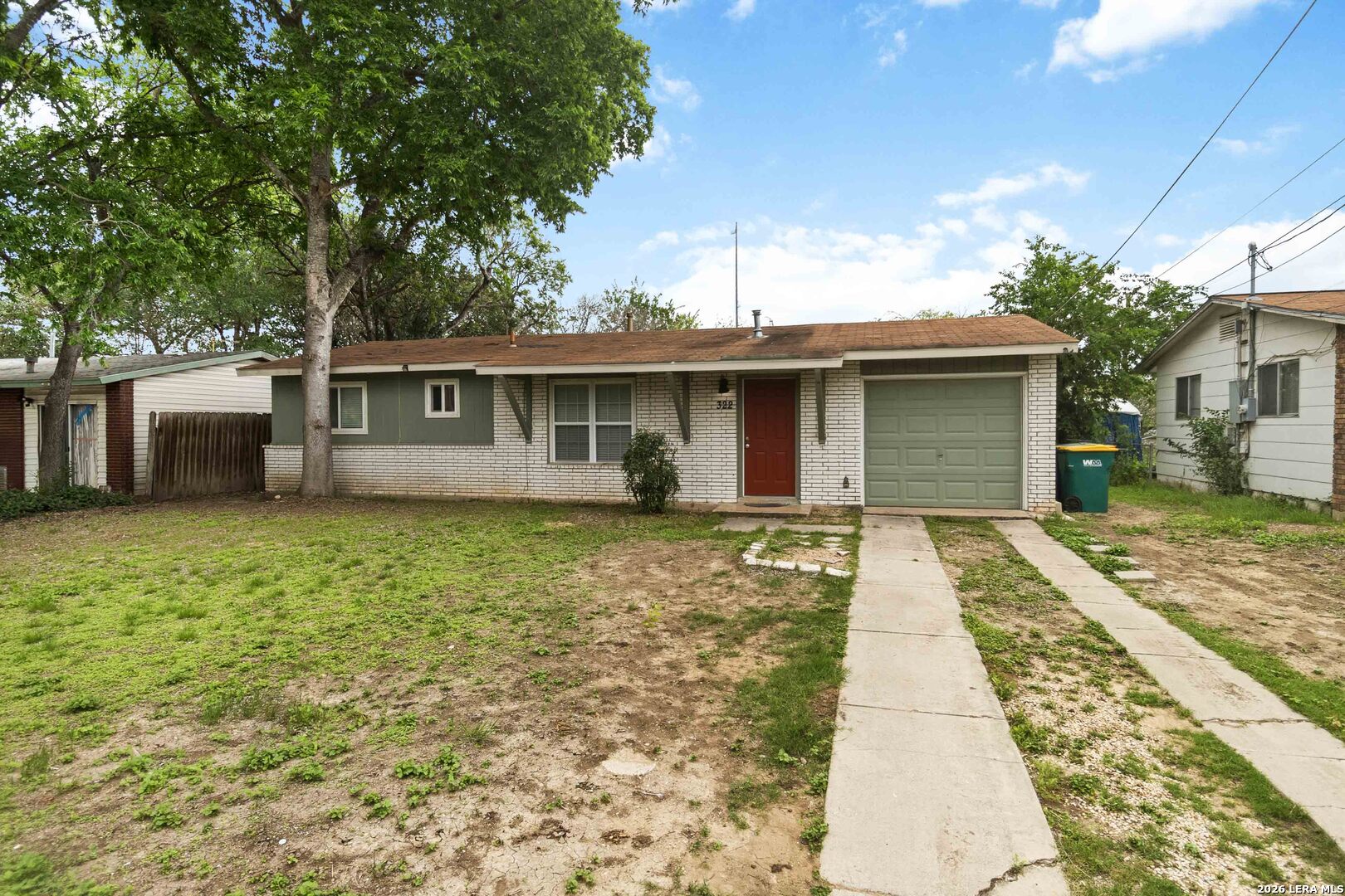 322 W AVIATION BLVD