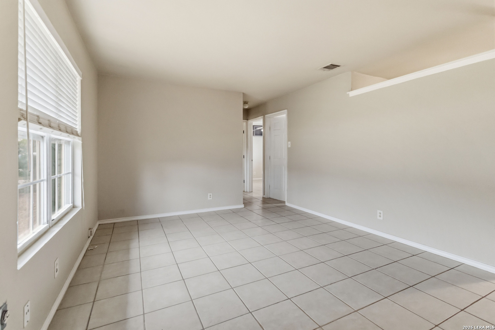 322 W AVIATION BLVD