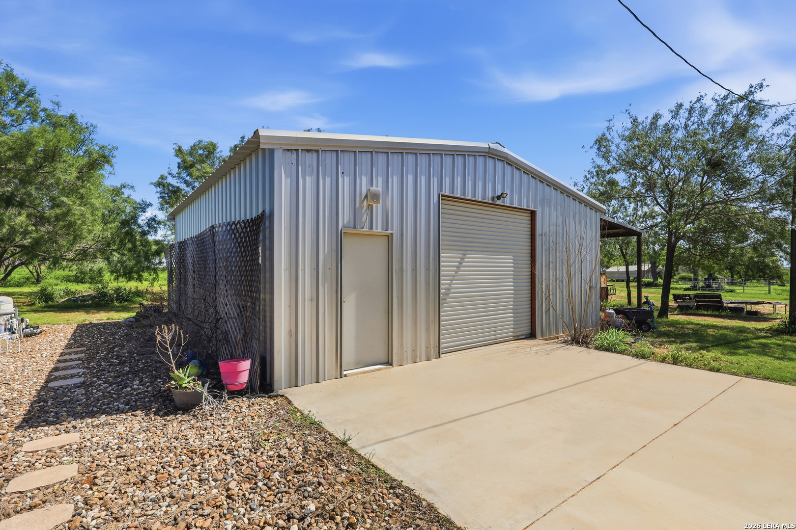 152 E County Road 304