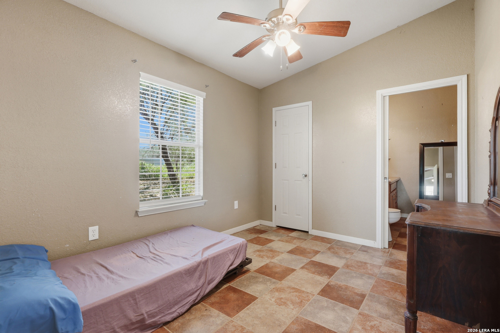 152 E County Road 304