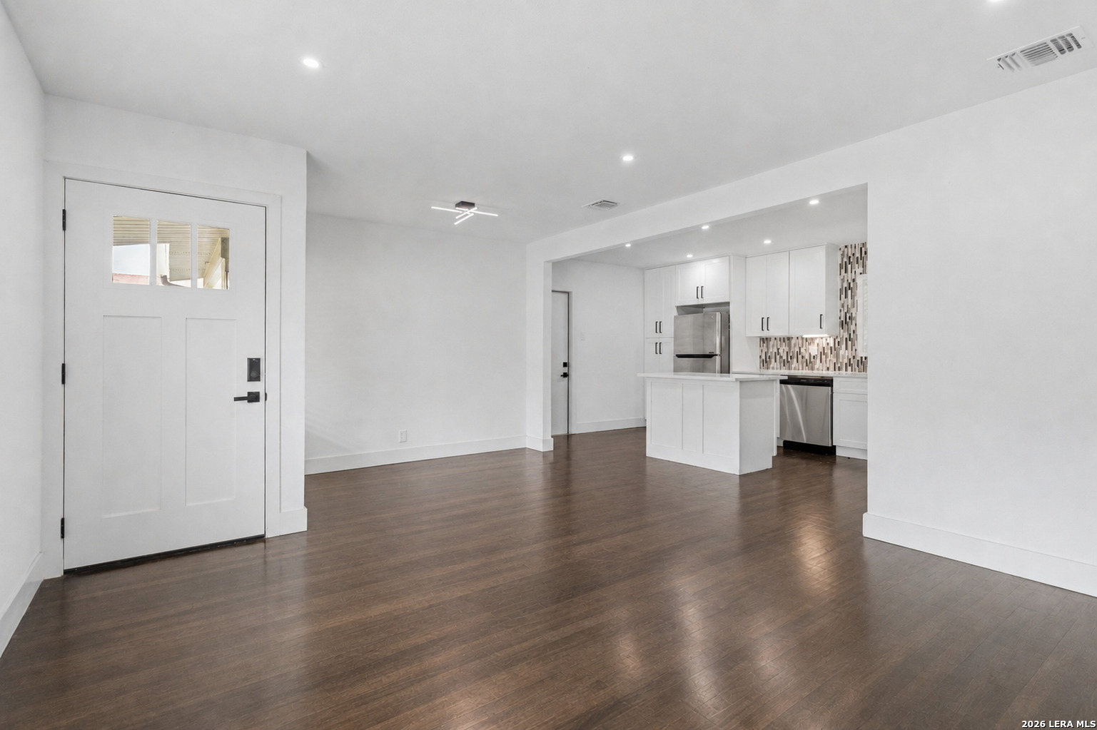 551 RADIANCE AVE