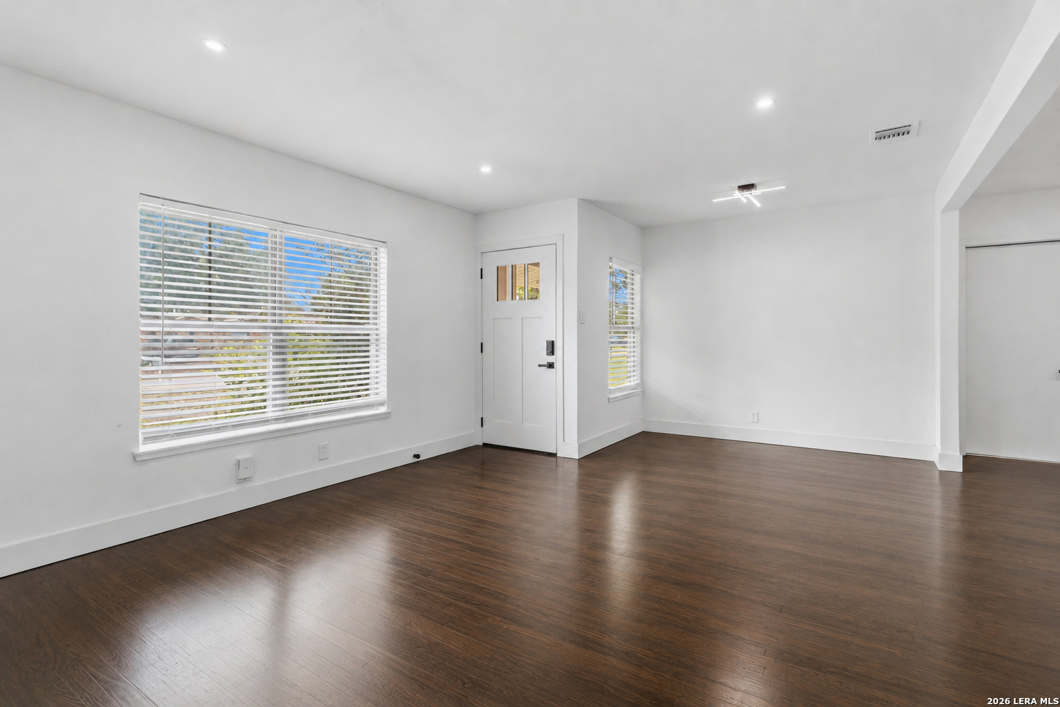 551 RADIANCE AVE