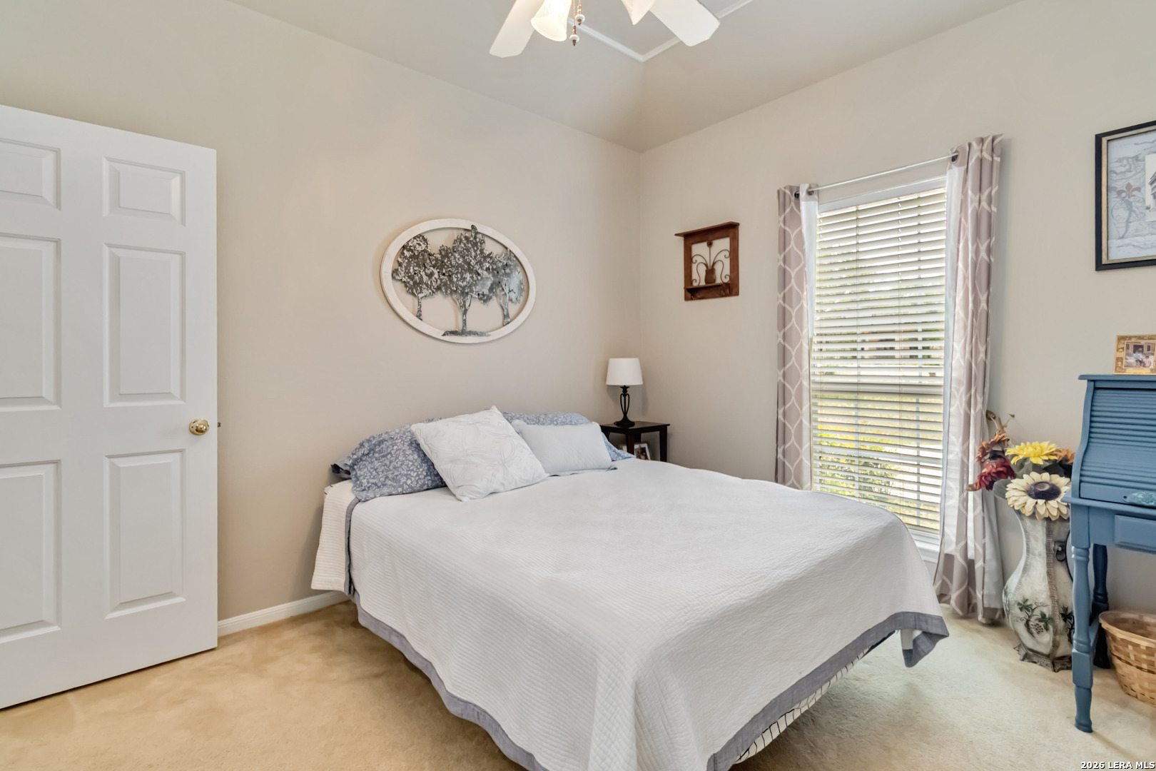 573 MOUNTAIN OAKS DR