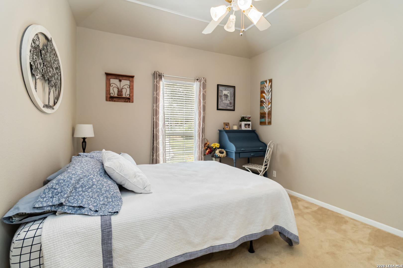 573 MOUNTAIN OAKS DR