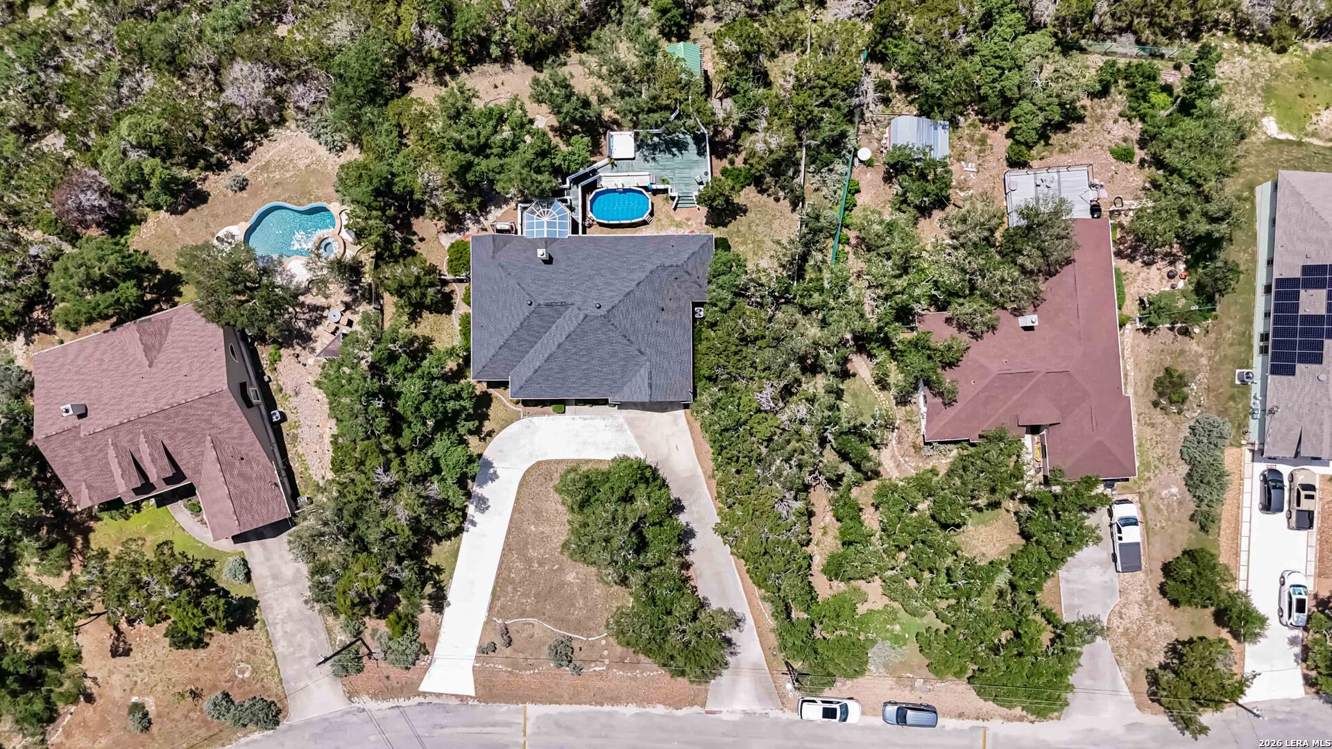 573 MOUNTAIN OAKS DR
