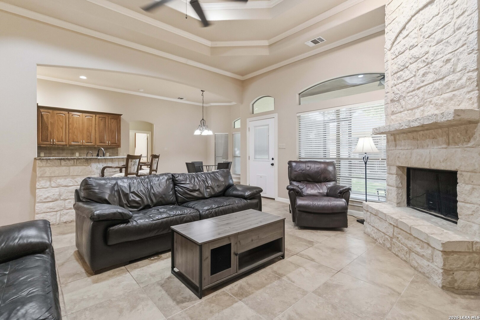 226 Lone Tree