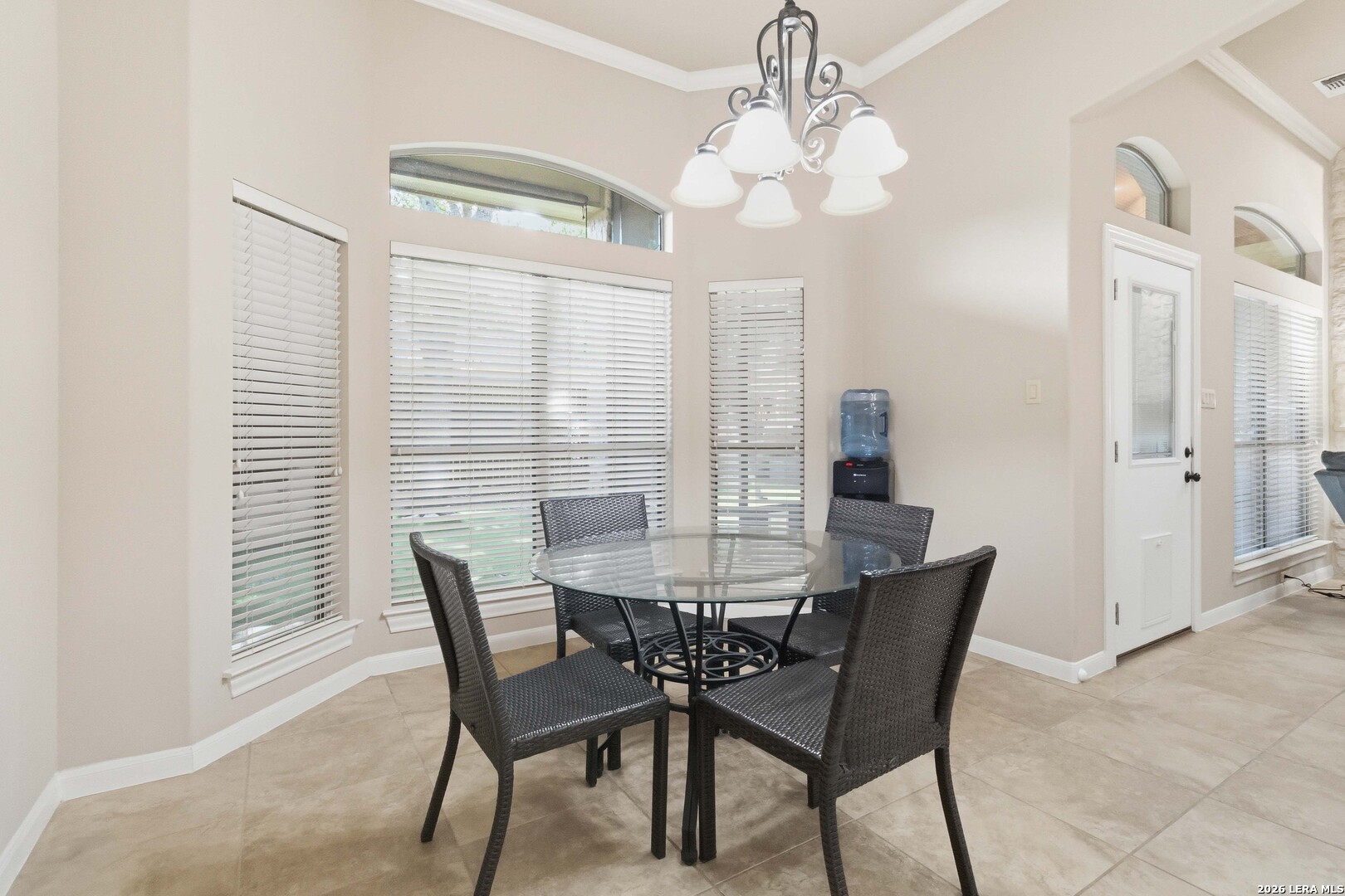 226 Lone Tree