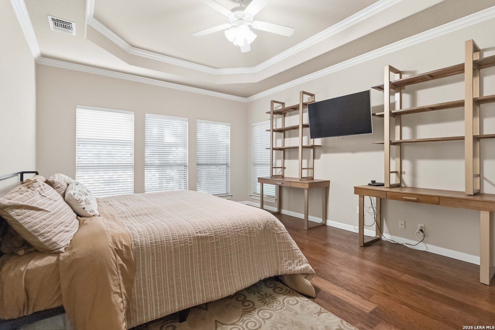 226 Lone Tree