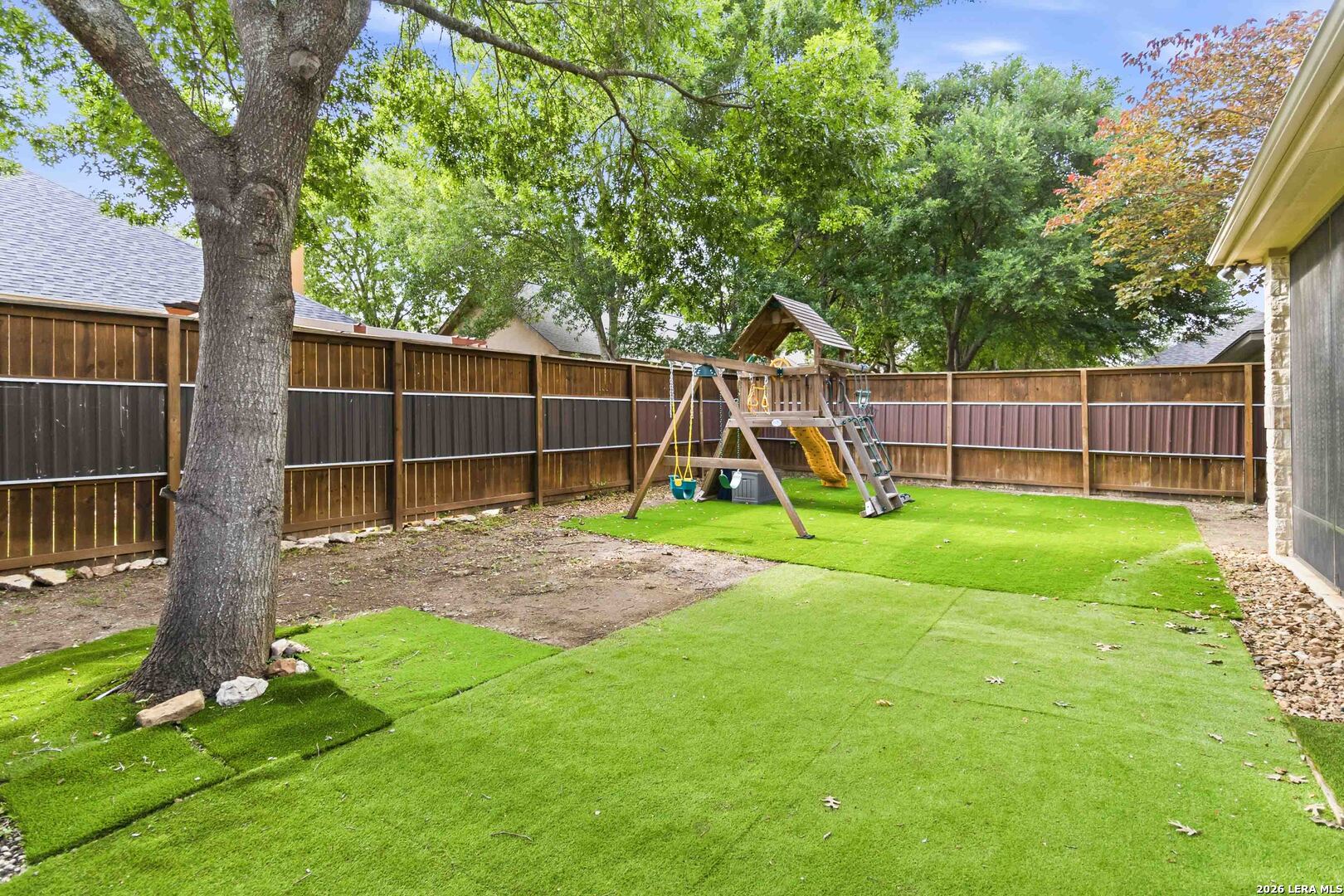226 Lone Tree