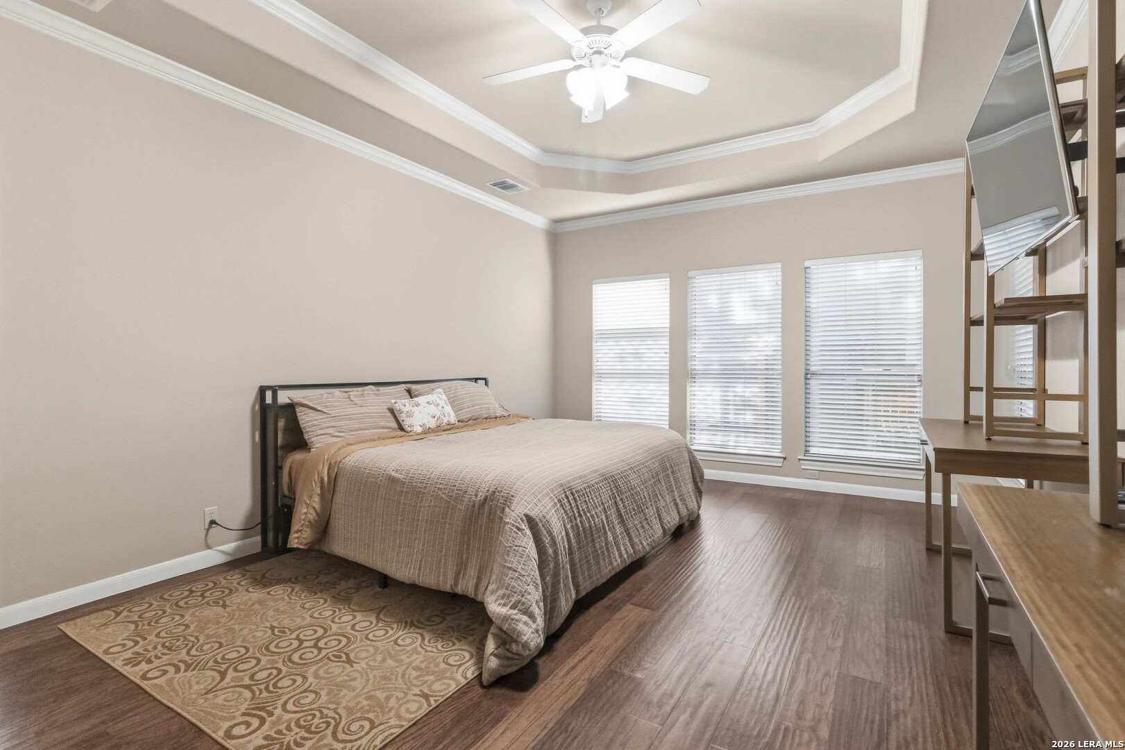 226 Lone Tree