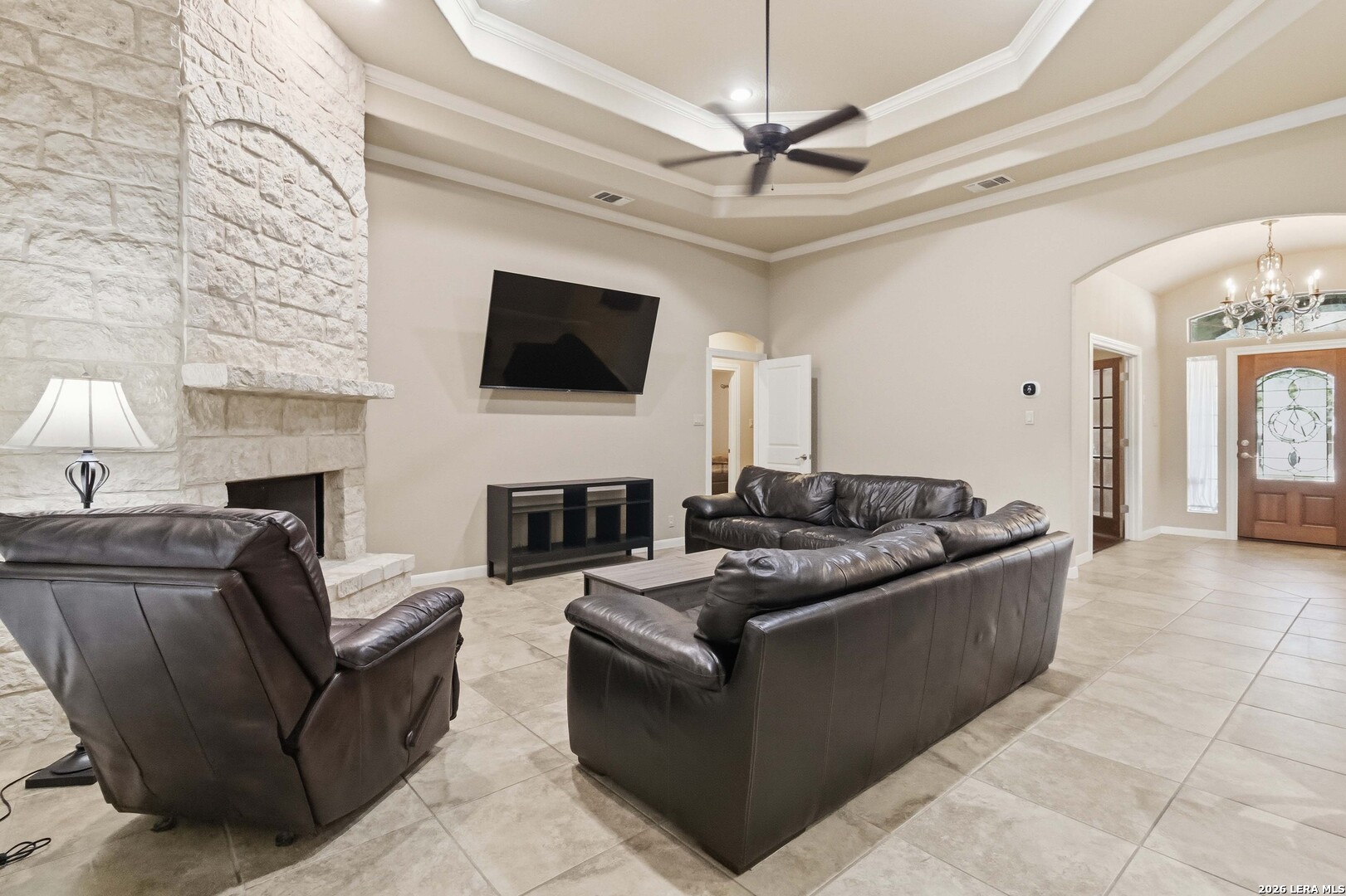 226 Lone Tree
