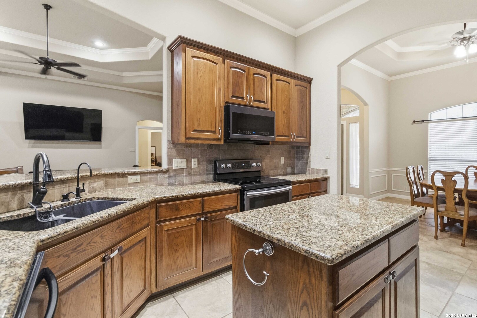 226 Lone Tree