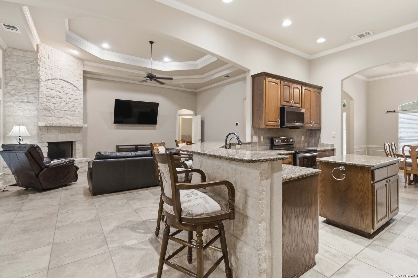226 Lone Tree