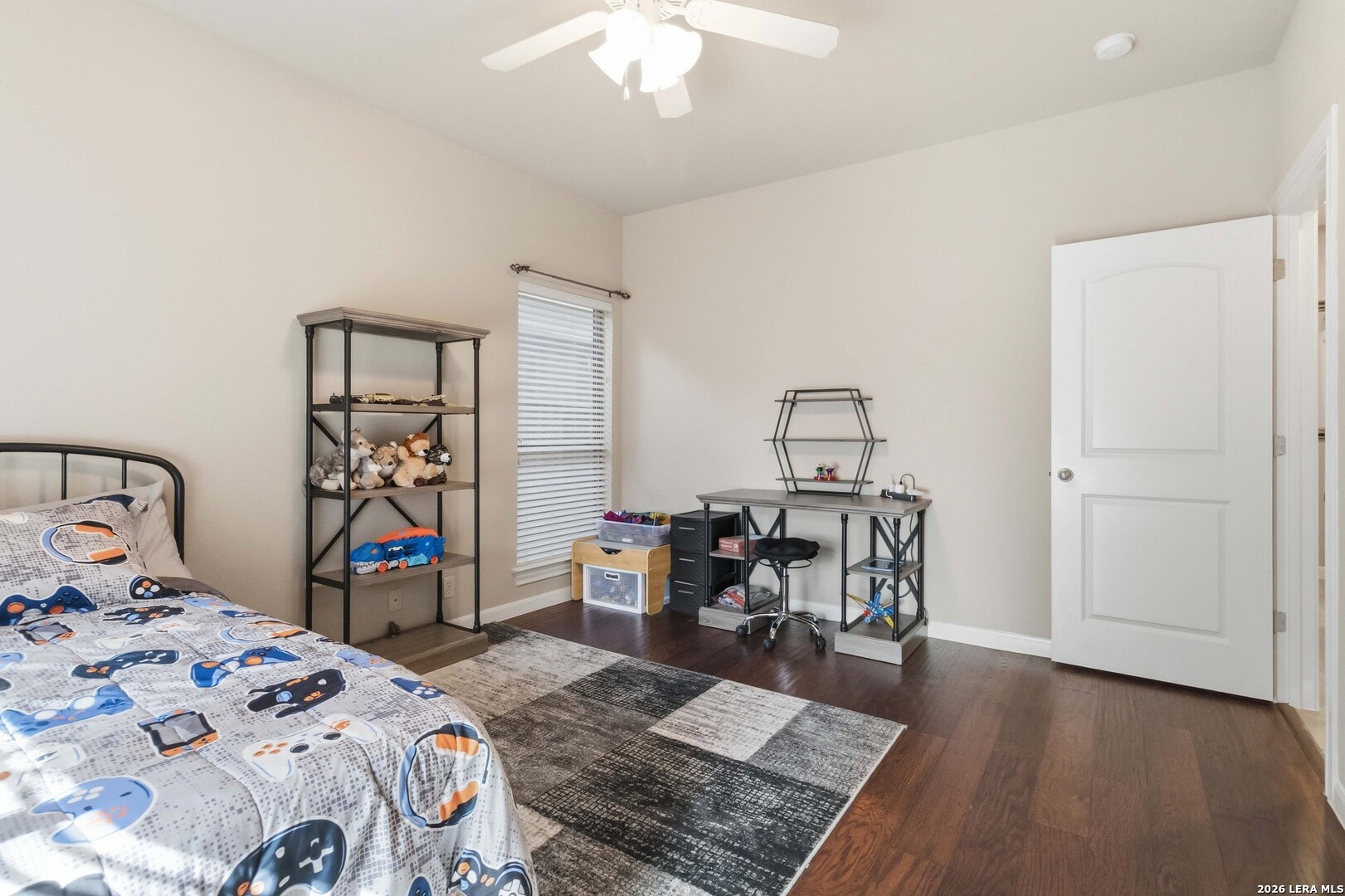 226 Lone Tree