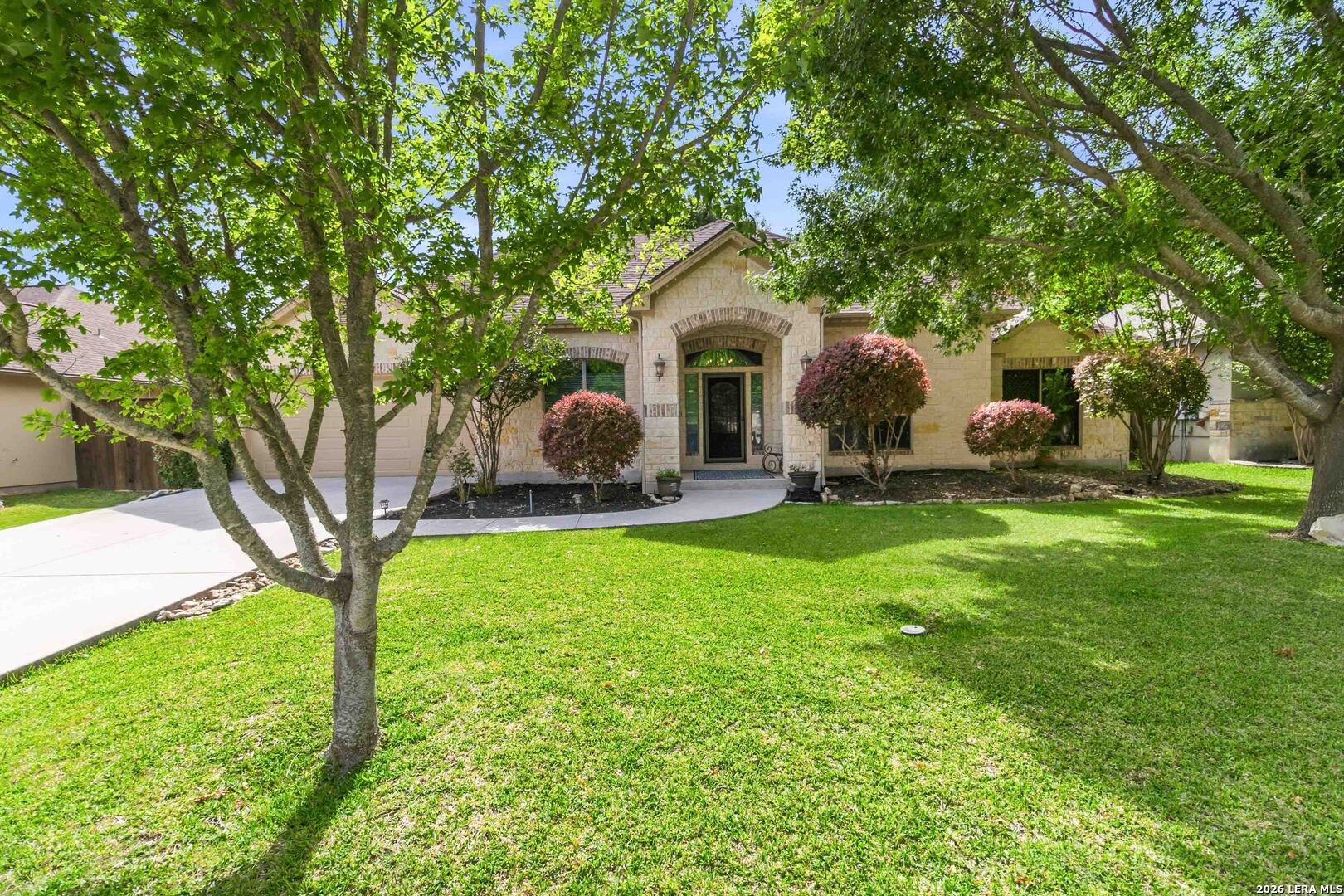 226 Lone Tree