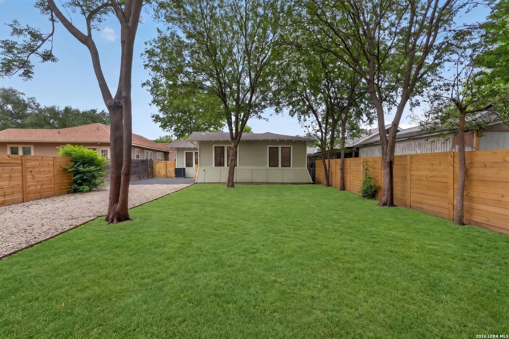 619 W Kings Hwy