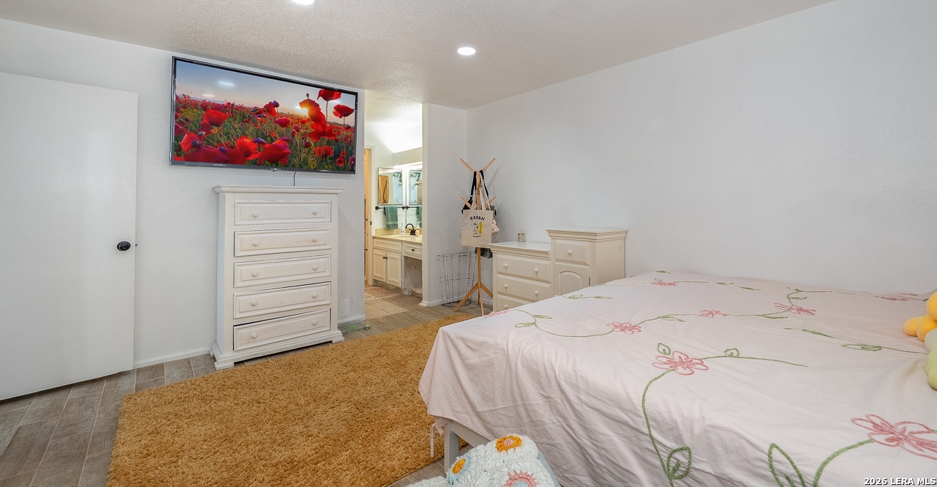 7711 CALLAGHAN RD APT 714