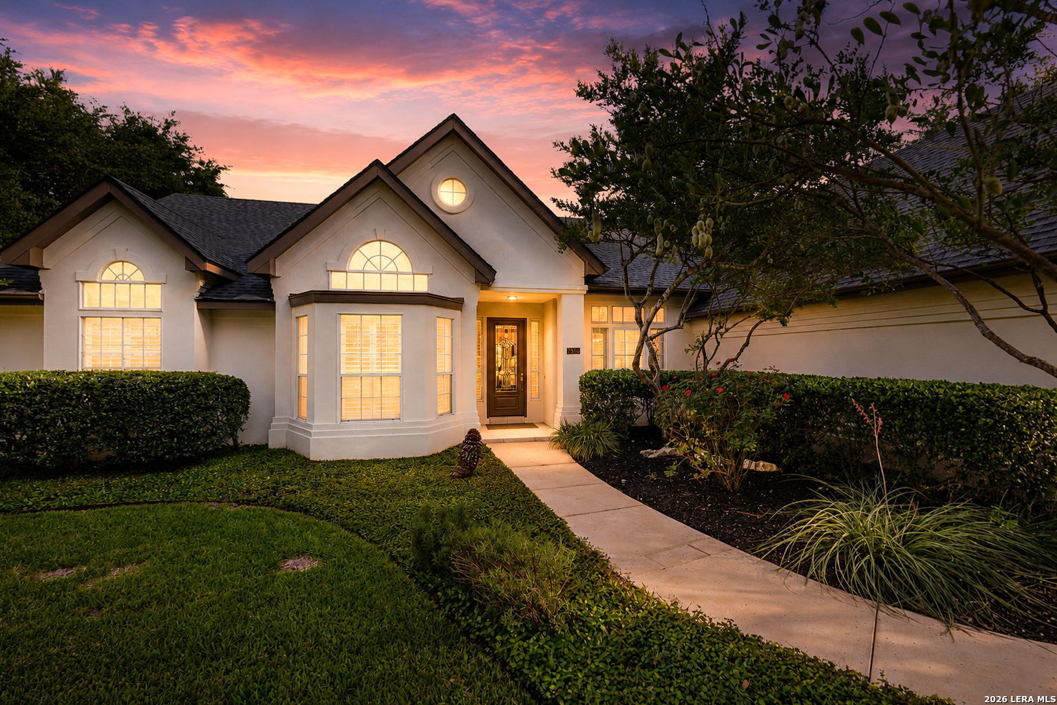 2810 Falling Brook