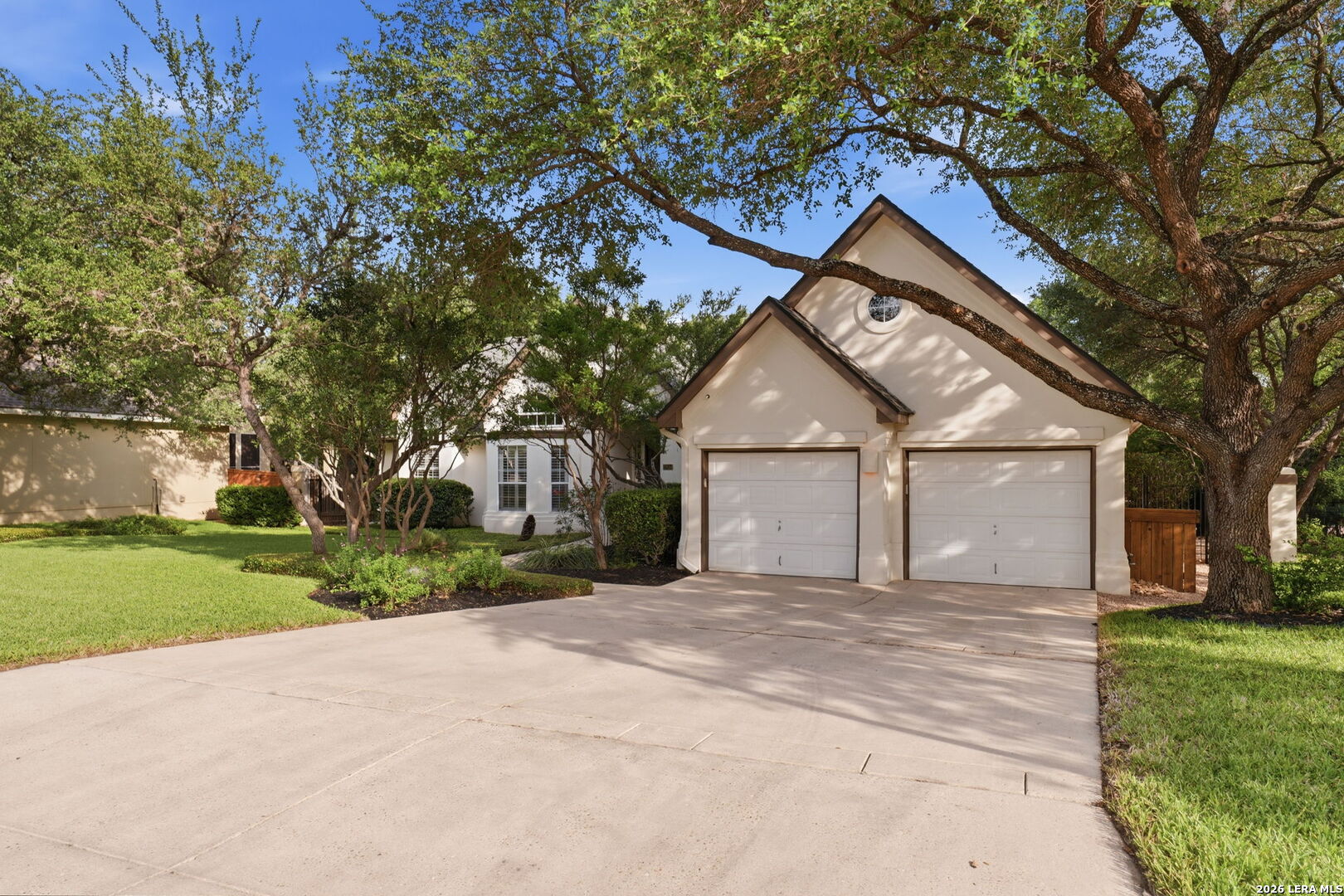 2810 Falling Brook