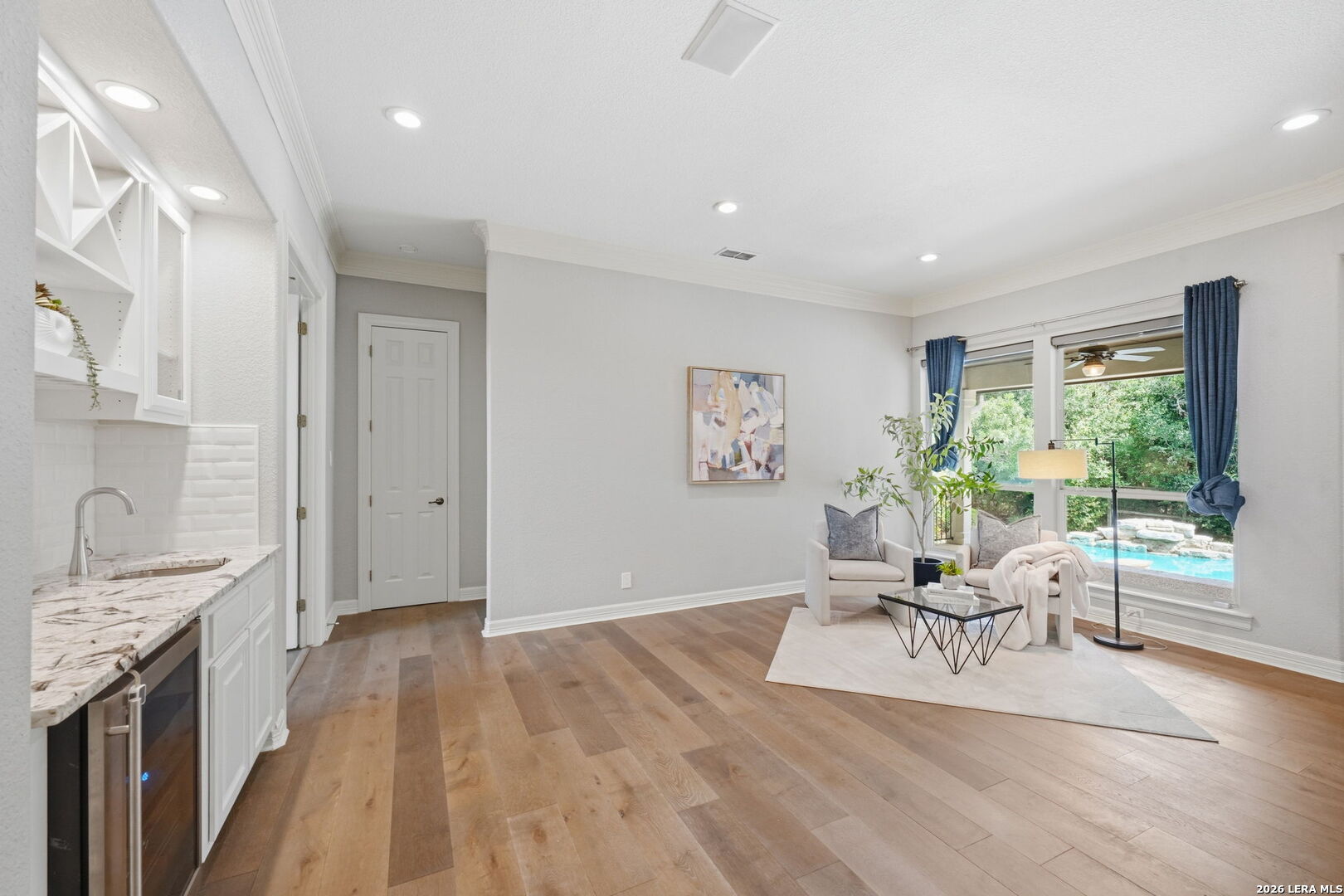 2810 Falling Brook